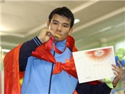 Bóng đá anh, ngoại hạng anh, lịch thi đấu euro 2012,  Vật: Nghẹt thở cùng Khổng Văn Khoa